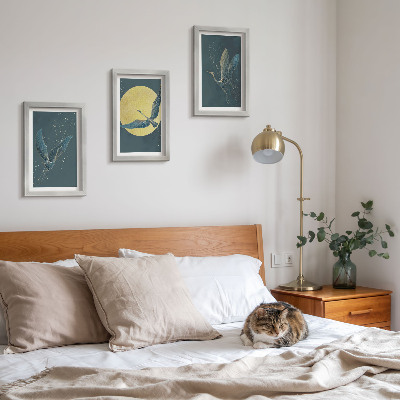 Triptych v ráme Žeriavy za letu na pozadí mesiaca a hviezd