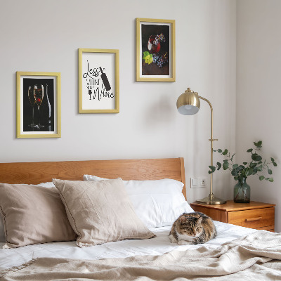 Triptych v ráme Poháre vína s hroznom a nápisom o víne