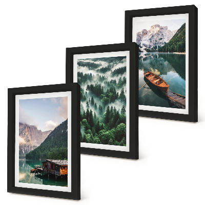 Triptych v ráme Horská krajina s jazerom, loďou a lesom v hmle