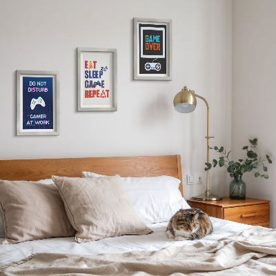 Triptych v ráme Titulky prehrávača súvisiace so zábavou