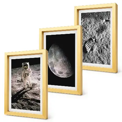 Fotografia stopy astronauta na Mesiaci triptych v ráme