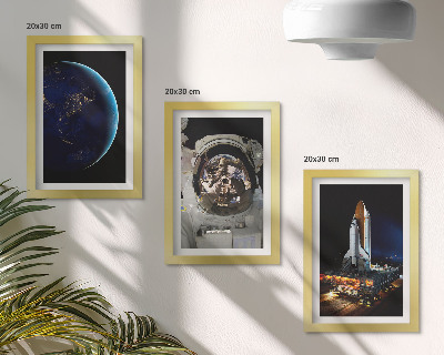 Triptych v ráme Výhľady na Zem, astronauta a raketu