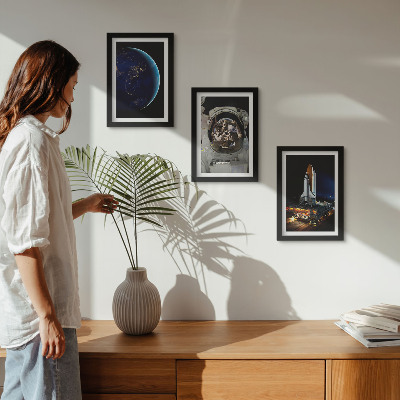 Triptych v ráme Výhľady na Zem, astronauta a raketu