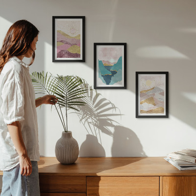 Triptych v ráme Abstraktné krajiny s horami a slnkom
