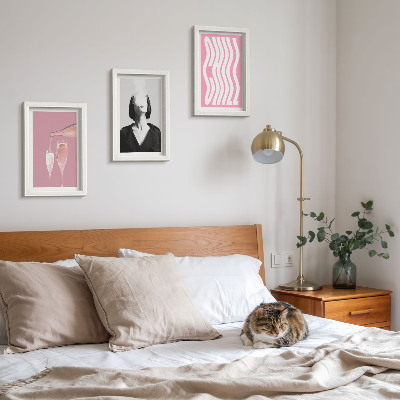 Triptych v ráme Štýlový portrét ženy relaxujúcej v šampanskom