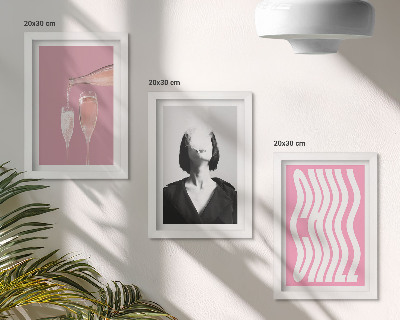 Triptych v ráme Štýlový portrét ženy relaxujúcej v šampanskom