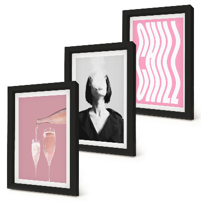 Triptych v ráme Štýlový portrét ženy relaxujúcej v šampanskom