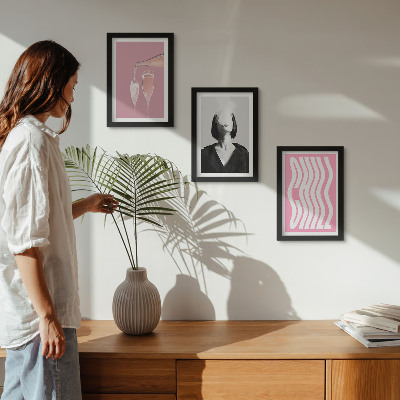 Triptych v ráme Štýlový portrét ženy relaxujúcej v šampanskom