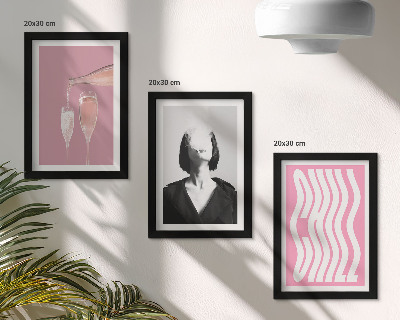 Triptych v ráme Štýlový portrét ženy relaxujúcej v šampanskom