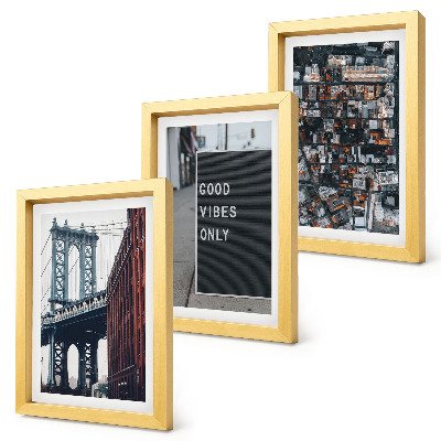 Triptych v ráme Letecký pohľad na most v meste s uličnými tabuľami