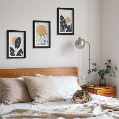 Triptych v ráme Rastlinné vzory s veľkými slnkami, minimalistický štýl