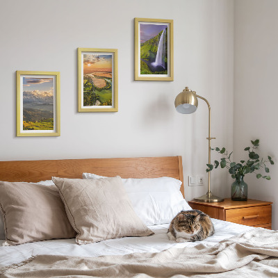 Triptych v ráme Výhľady na horskú rieku a vodopád v prírode