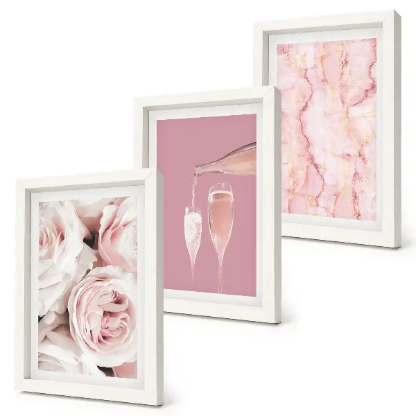 Triptych v ráme šampanské ruže na pastelovom mramorovom pozadí