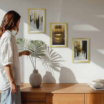 Triptych v ráme Abstraktná maľba a portrét ženy