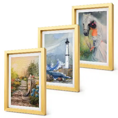 Triptych v ráme prírodné scenérie s majákom a dievčaťom s koňom