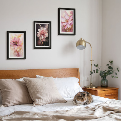 Triptych v ráme Kvetinové kompozície v odtieňoch ružovej a bielej