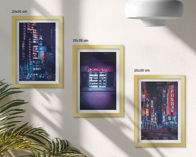 Triptych v ráme Nočné mesto s neónovými svetlami a vchodom do kina