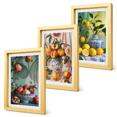 Granátové jablká, broskyne a citróny vo vázach triptych v ráme