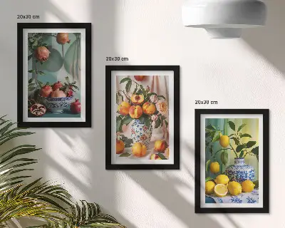 Granátové jablká, broskyne a citróny vo vázach triptych v ráme