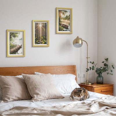 Triptych v ráme Pokojná krajina lesa a jazera s loďkou
