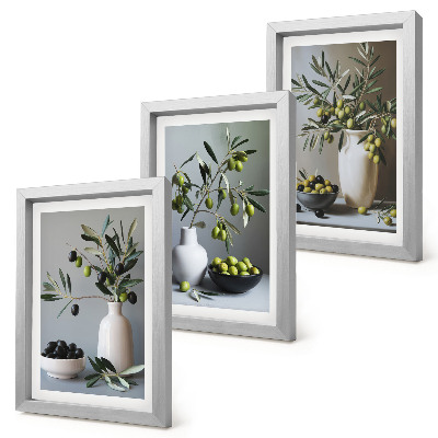 Triptych v ráme Olivy vo vázach na pozadí tlmených farieb