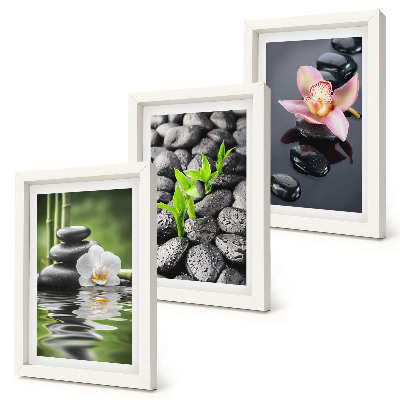 Triptych v ráme Pokojná zenová kompozícia z kameňov a kvetov na vode