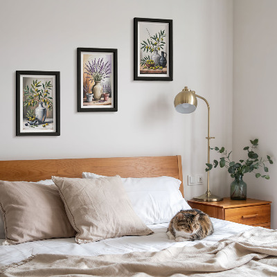 Triptych v ráme Kvety a olivy vo vázach na svetlom pozadí