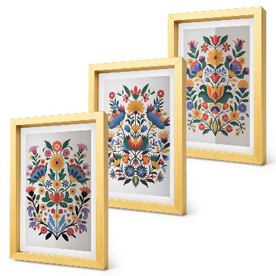 Triptych v ráme Kvetinové vzory v intenzívnych farbách na bielom pozadí