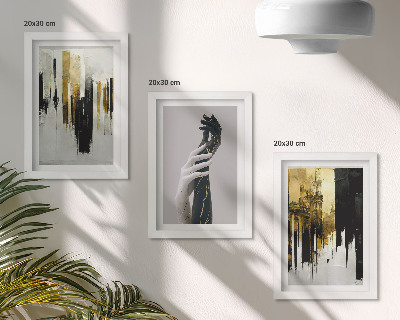 Triptych v ráme Abstraktné maľby a dve ruky