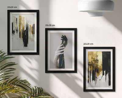 Triptych v ráme Abstraktné maľby a dve ruky