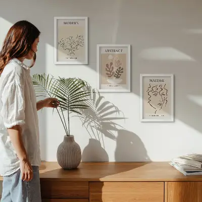 Rastlinné motívy a línie v modernom štýle triptych v ráme