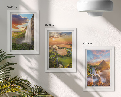 Triptych v ráme Vodopády, horská krajina a rieky pri západe slnka