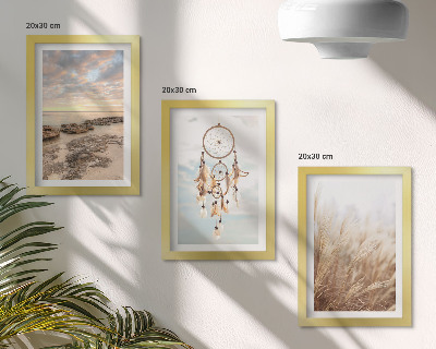 Triptych v ráme Výhľad na more s oblakmi, lapačom snov a trávou