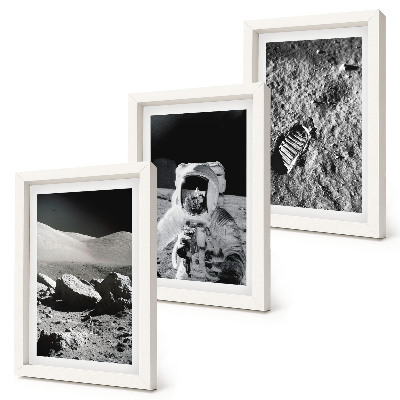 Triptych v ráme Fotografie Mesiaca s astronautom a jeho odtlačkom nohy