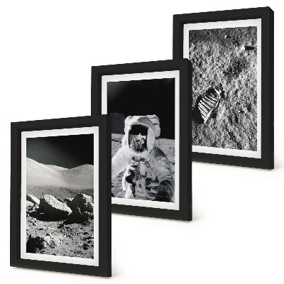 Triptych v ráme Fotografie Mesiaca s astronautom a jeho odtlačkom nohy