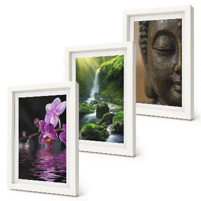 Triptych Kvety vo vodopáde so zelenými skalami a Budhom v ráme