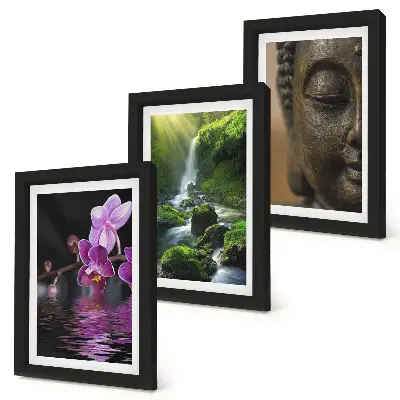 Triptych Kvety vo vodopáde so zelenými skalami a Budhom v ráme