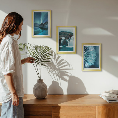 Sada obrazov do obývačky Zimné krajiny s vodopádmi a polárnou žiarou