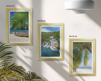 Triptych v ráme pláž s loďkou, vodopádmi a palmami v trópoch