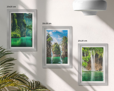 Triptych v ráme Zelená krajina s vodopádmi a skalami