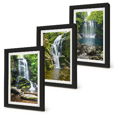 Triptych v ráme Vodopády v zelenom prostredí s kameňmi a vodou