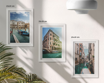 Triptych v ráme Výhľady na Benátky s kanálmi a mestskou architektúrou