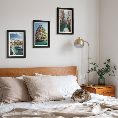 Triptych v ráme Výhľady na Benátky s kanálmi a mestskou architektúrou