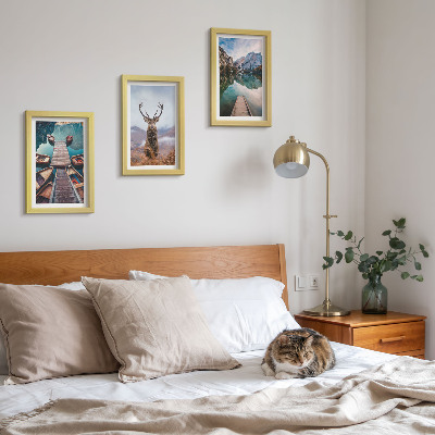 Triptych v ráme Jazero s loďkami, jeleňmi a horskou krajinou