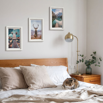 Triptych v ráme Jazero s loďkami, jeleňmi a horskou krajinou