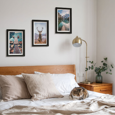Triptych v ráme Jazero s loďkami, jeleňmi a horskou krajinou
