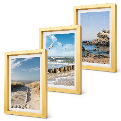 Triptych v ráme Pláž s dreveným chodníkom, morom a prímorskými útesmi