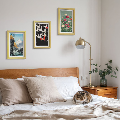 Triptych v ráme Hory s vodopádom, vtáky za letu a farebné kvety