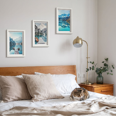 Triptych v ráme Horské jazerá s loďkami a odrazmi vo vode