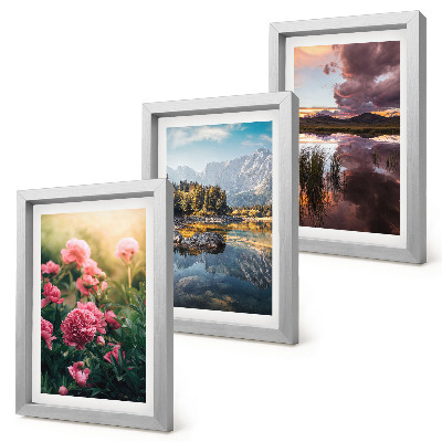 Triptych v ráme Kvety v záhrade, hory a pokojná hladina vody